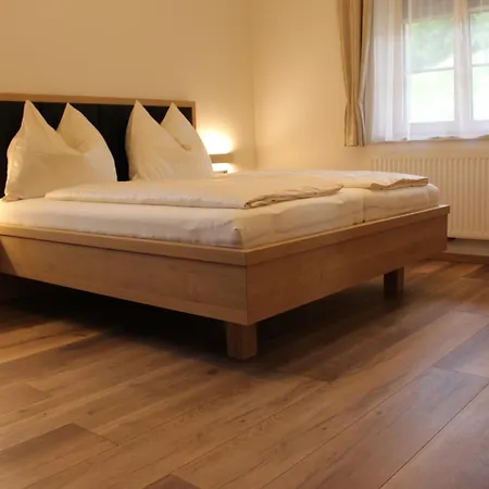 Nussberg * Ehrenhausen